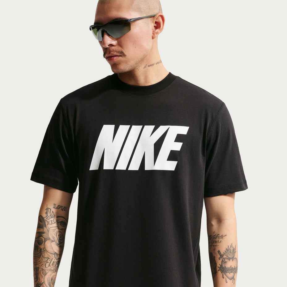 Nike Camiseta Club Varsity Ss Lifestyle — Preto - 010