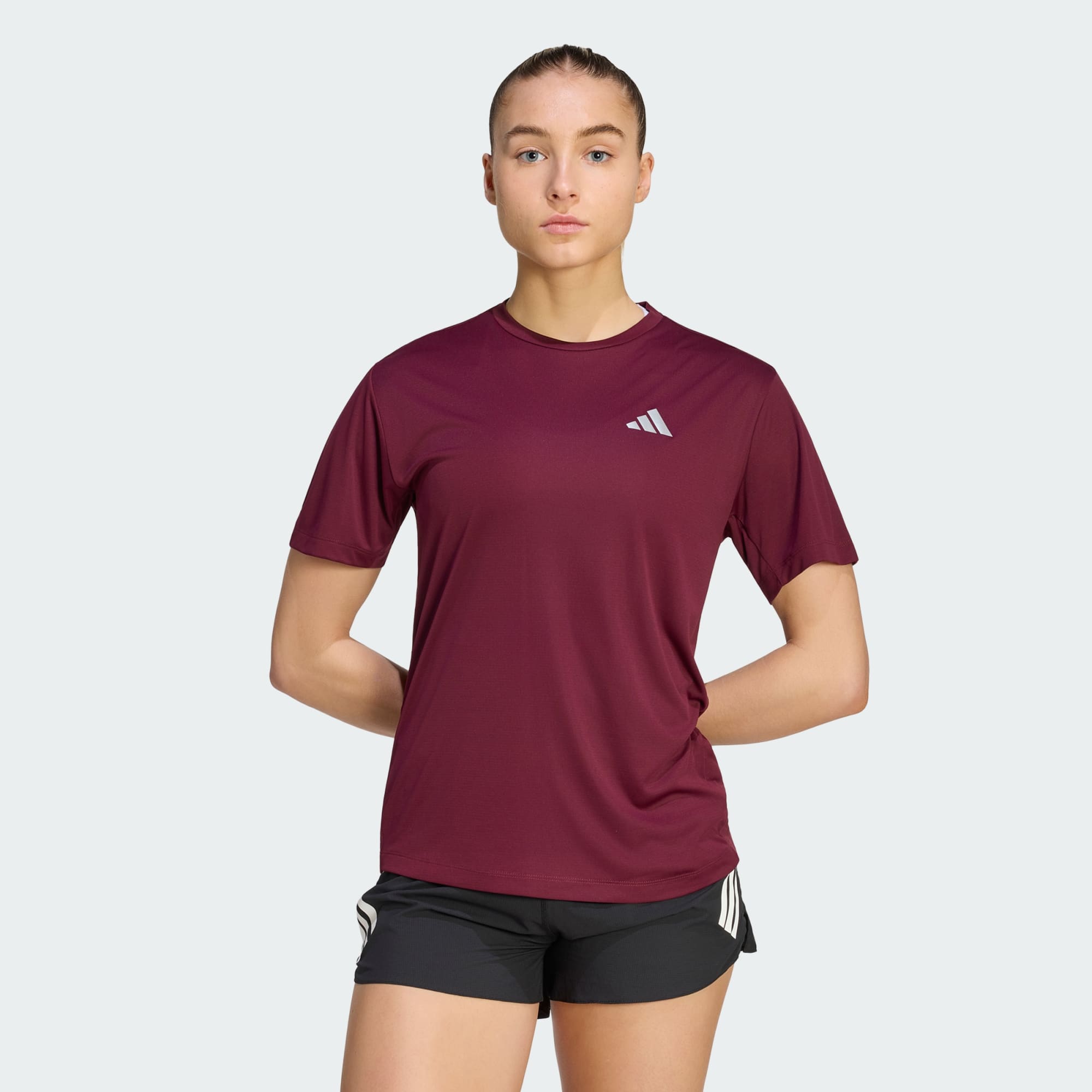 Adidas Camiseta Run Ess Tee W — Vermelho - .