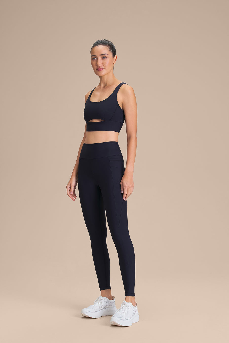 Live Top Cut Out Fit Green — Preto - 00PT01