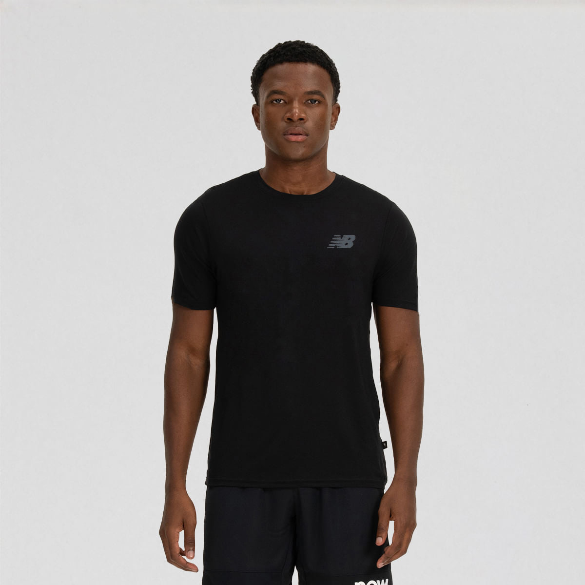 New Balance Camiseta Active Logo — Preto - BK