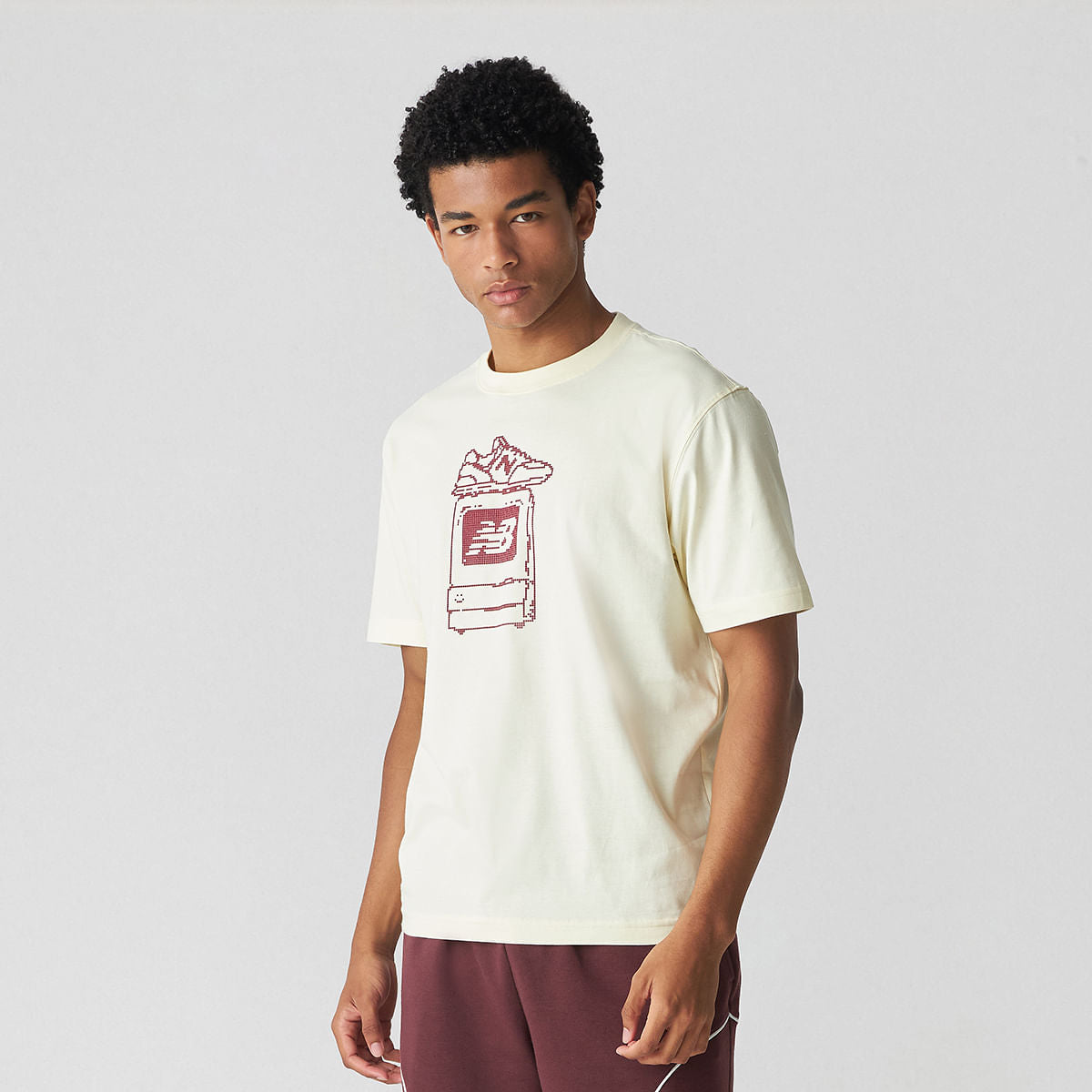 New Balance Camiseta Masc. Digitally Remastered Tv — Off White Angora - AGA
