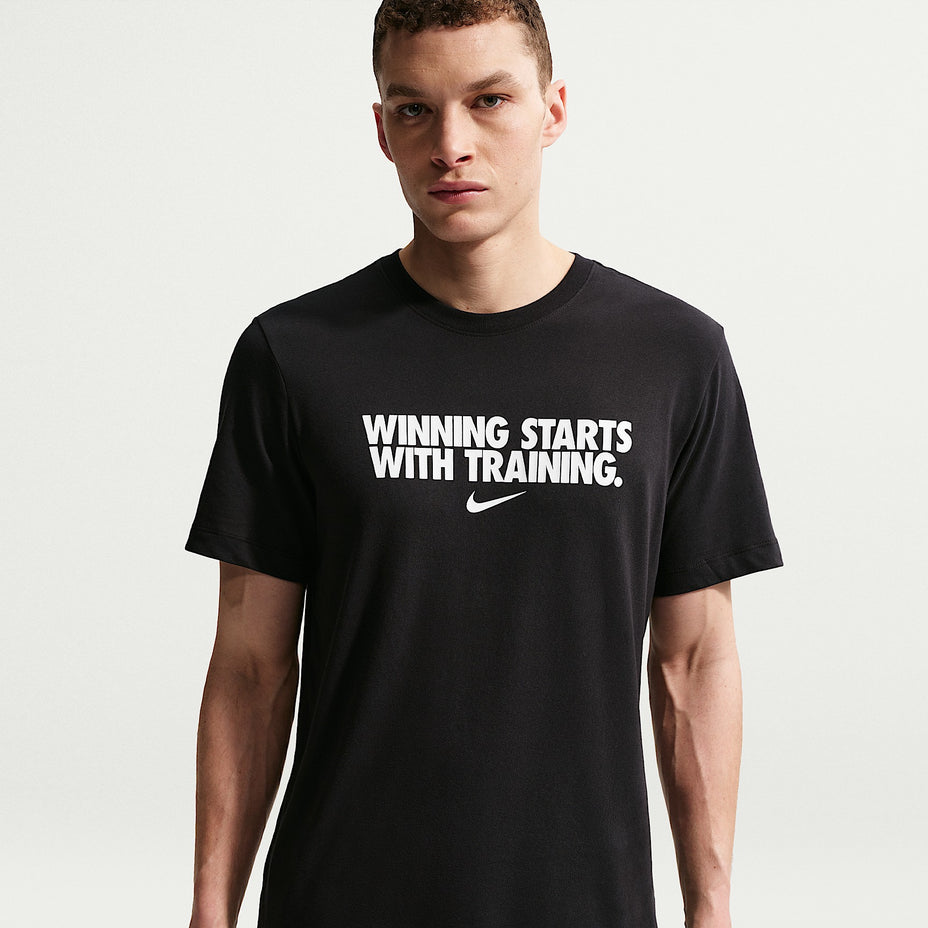 Nike Camiseta Df Tee Winning — Preto - 010