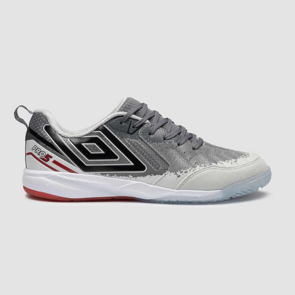 Umbro Chuteira Futsal Pro 5 Bump Shark — Branco/Grafite/Vermelho - 284