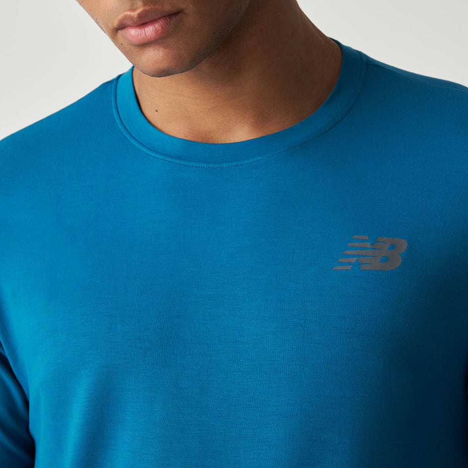 New Balance Camiseta Active Logo — Azul Artico/Azul Altitude - NOS