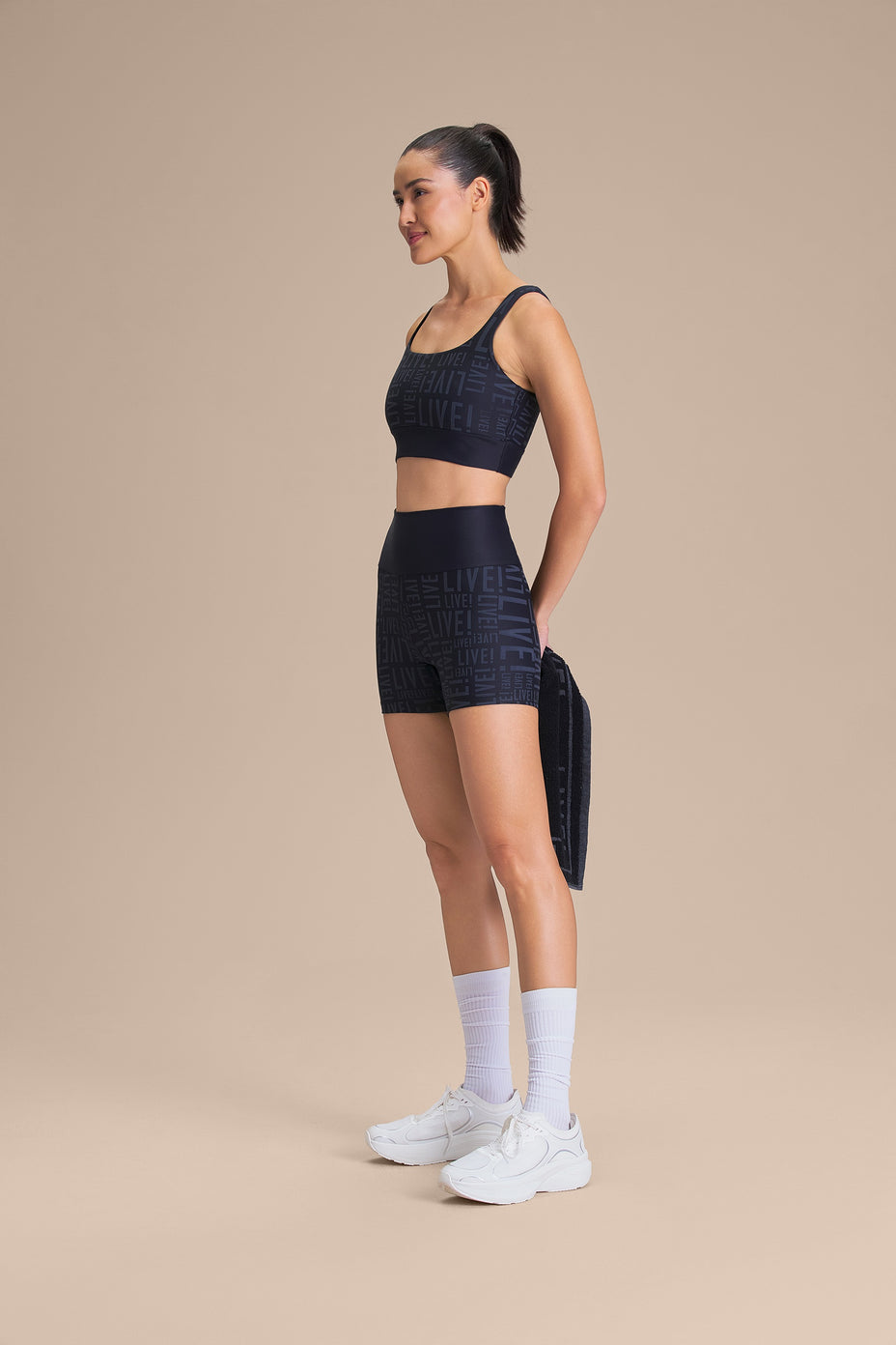 Live Shorts Fit — Preto/Branco - 00PT05