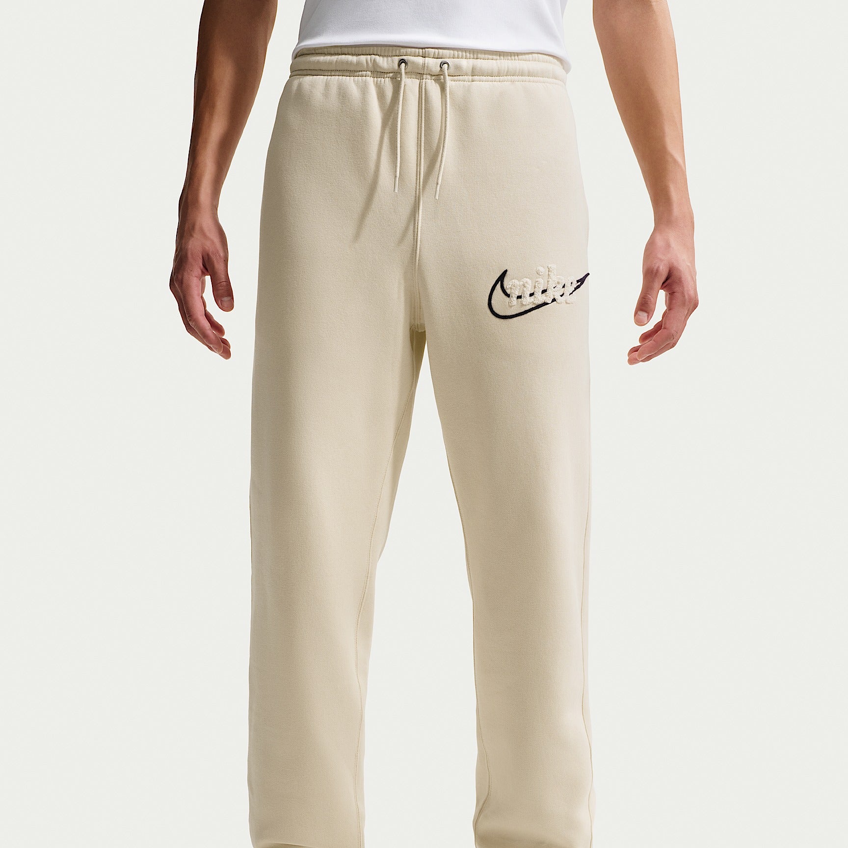 Nike M Club Bb Jggr Ctb — Creme - 229