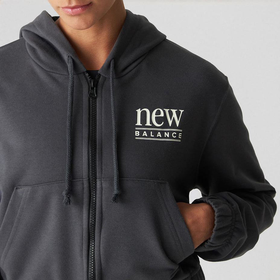 New Balance Jaqueta Fem. Reimagined Full Zip — Preto Desbonado - ABR