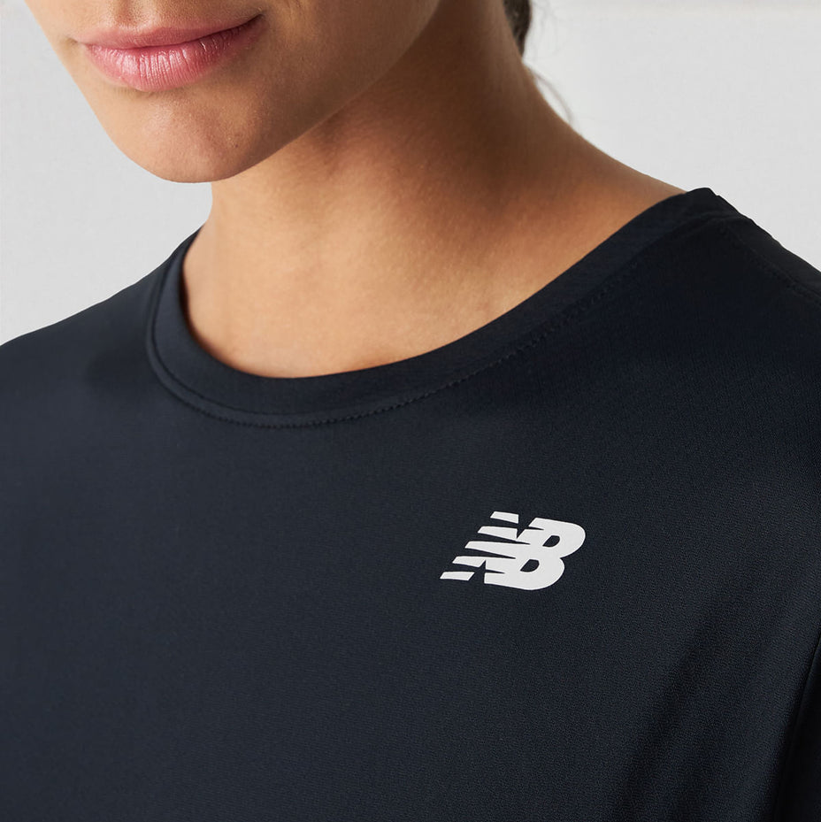 New Balance Camiseta Fem. Sportess Entials — Preto - BK