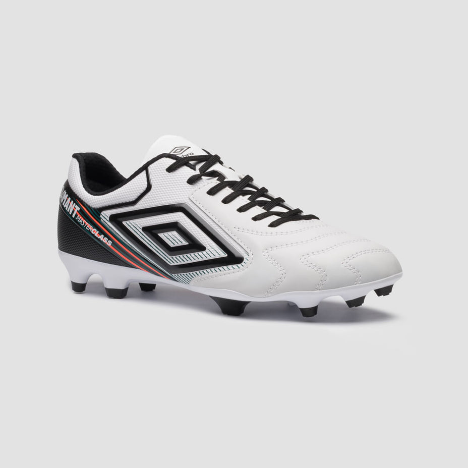 Umbro Chuteira Campo Adamant Master — Branco/Preto/Coral - 210
