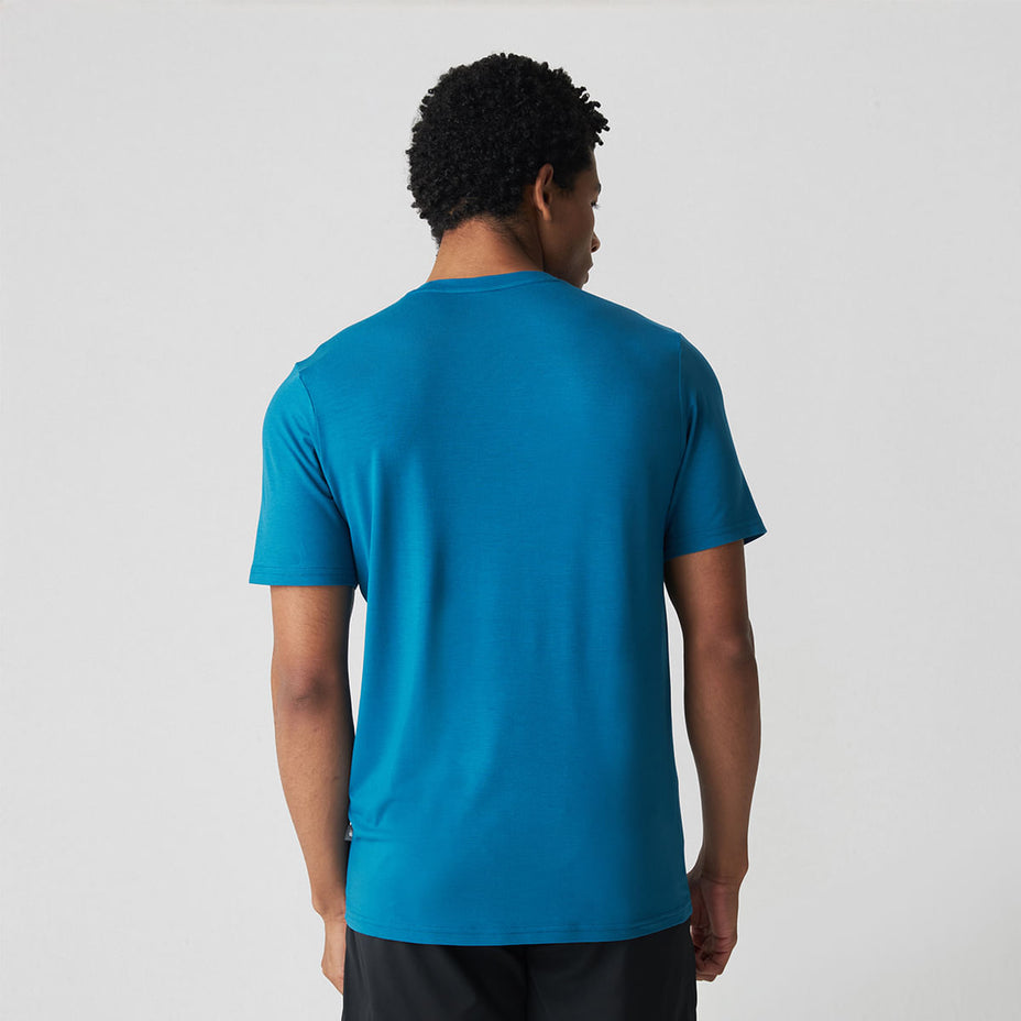 New Balance Camiseta Active Logo — Azul Artico/Azul Altitude - NOS