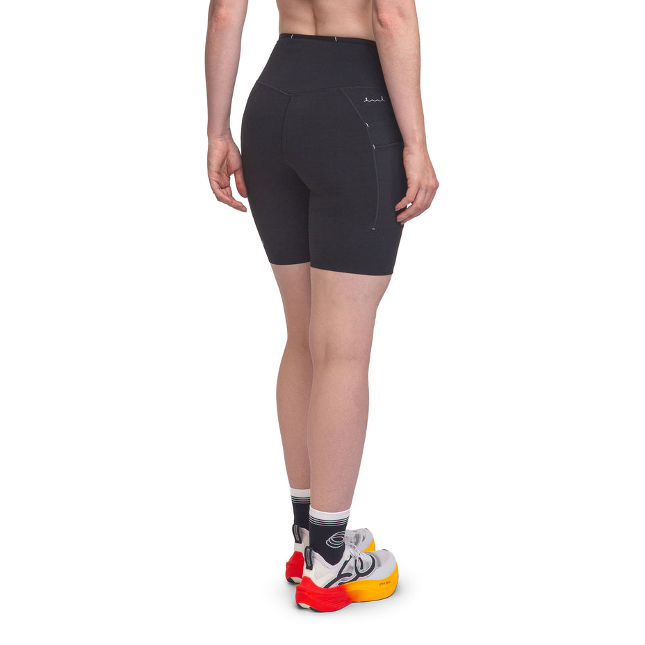 Olympikus Bermuda Bolso Corre Foco 7 F — Preto/Prata - PT/PRT