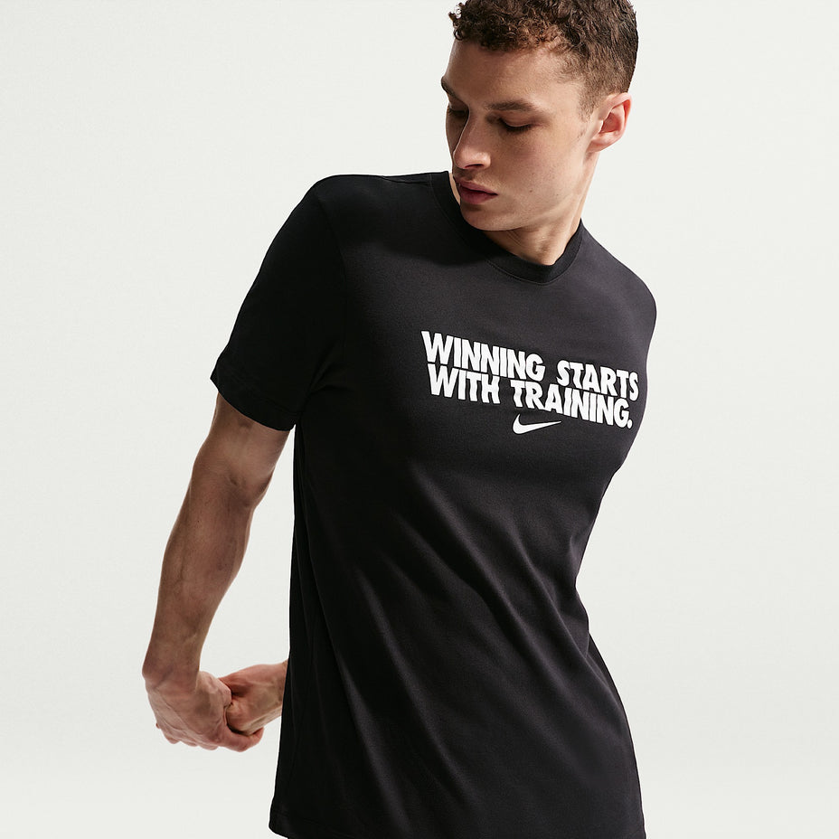 Nike Camiseta Df Tee Winning — Preto - 010