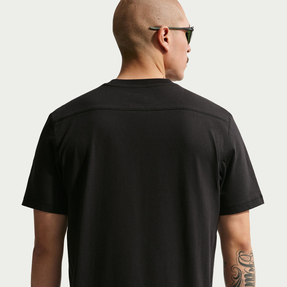 Nike Camiseta Club Varsity Ss Lifestyle — Preto - 010
