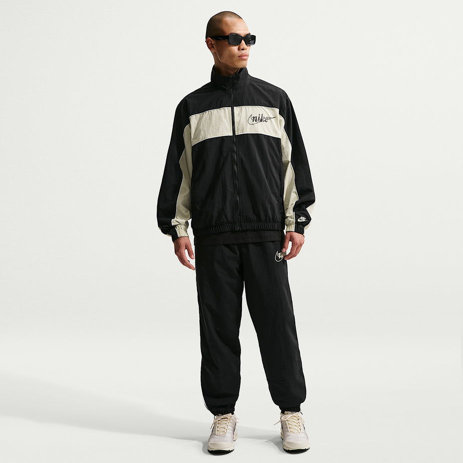 Nike M Club Ltwt Fz Jkt Ctb — Preto/Branco - 010