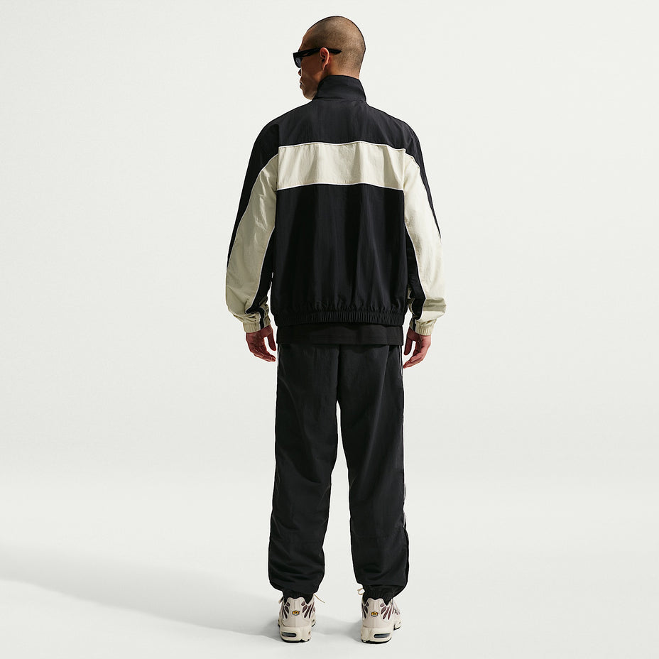 Nike M Club Ltwt Fz Jkt Ctb — Preto/Branco - 010