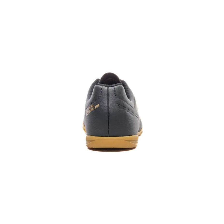 Umbro Chut. Indoor Class Footballer — Preto/Dourado