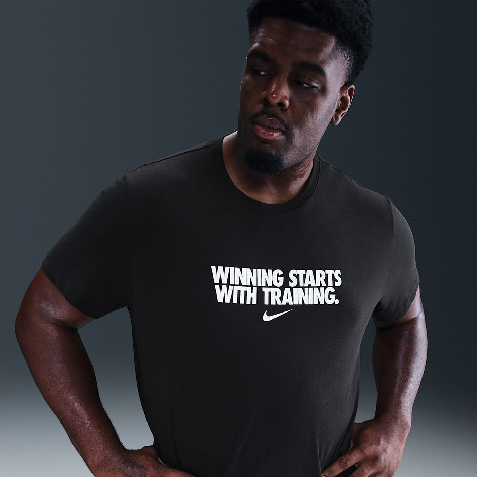 Nike Camiseta Df Tee Winning — Preto - 010