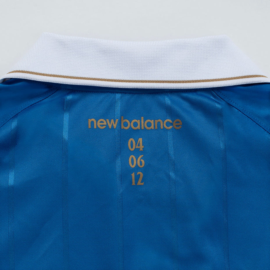 New Balance Camisa Feminina Comemorativa Gremio — Azul/Branco/Dourado - ABD