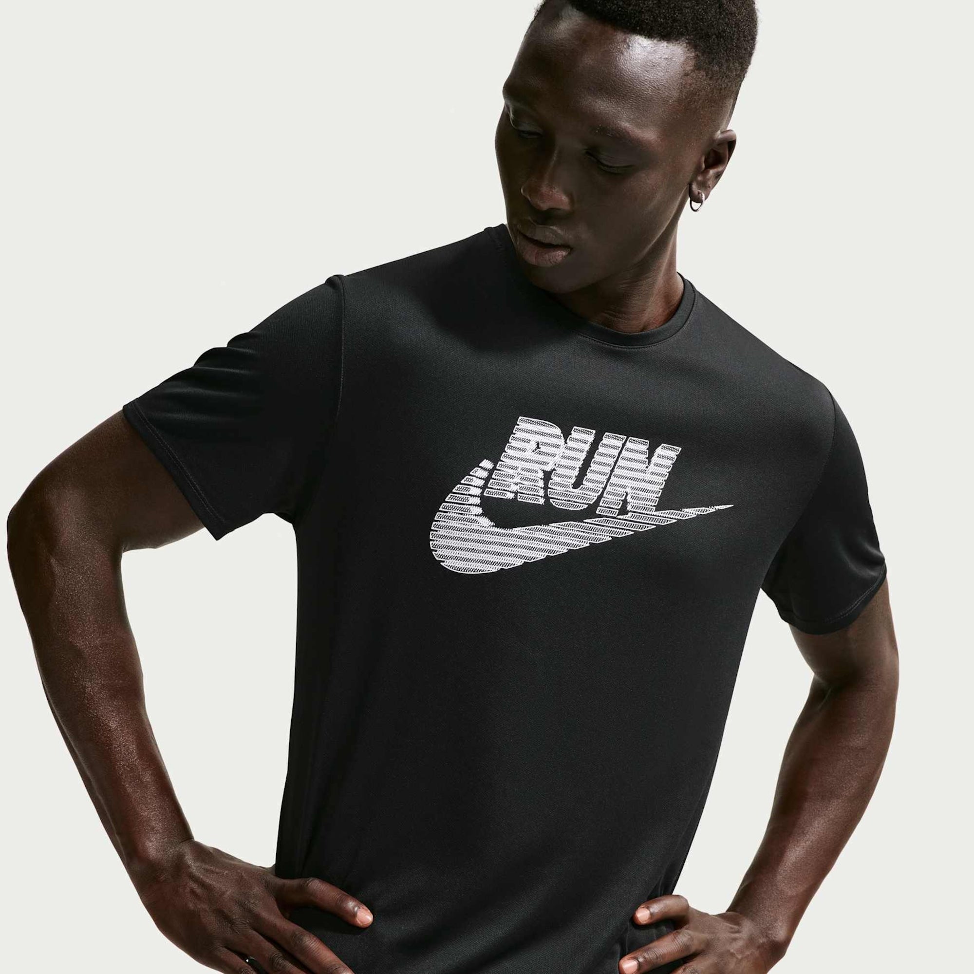 Camiseta Nike Dri Fit Run Energy If9475 — Preto