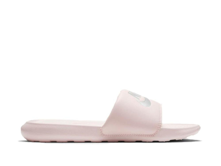 Chinelo Nike Victori One Cn9677