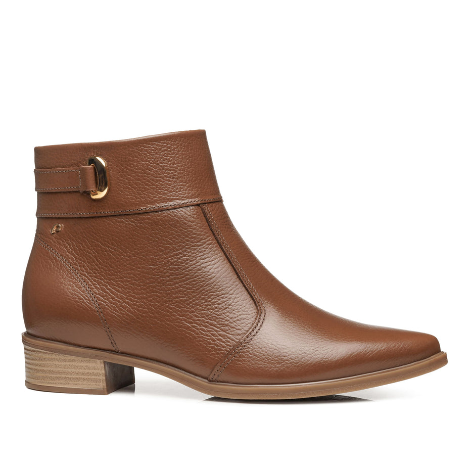 Bota Pegada Cano Curto Em Couro 282503