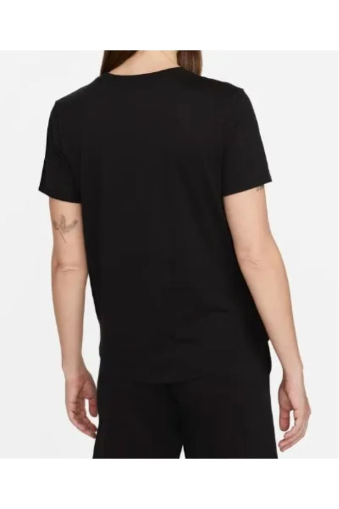 Camiseta Nike Sportswear Essentials Dx7906