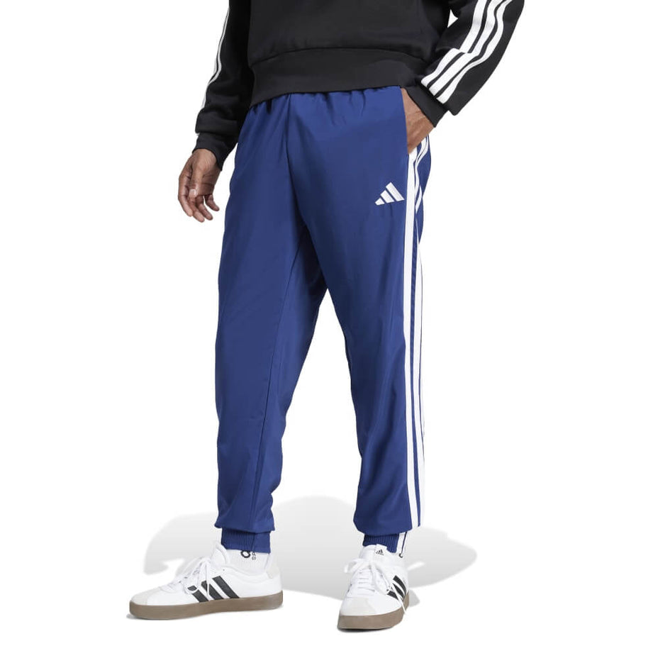 Calça Adidas Woven 3 Stripes Je6403