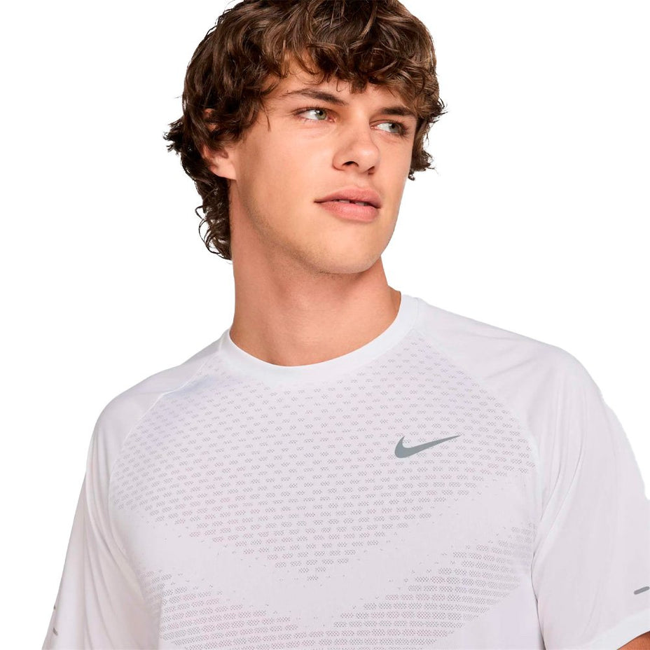 Camiseta Nike Dri Fit Advance Hv5203