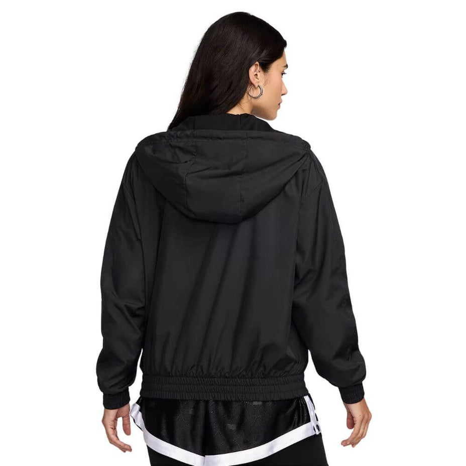Jaqueta Nike Sportswear Classic Wovens Fv6298